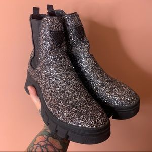 Sparkly Guess Boots Sz 11